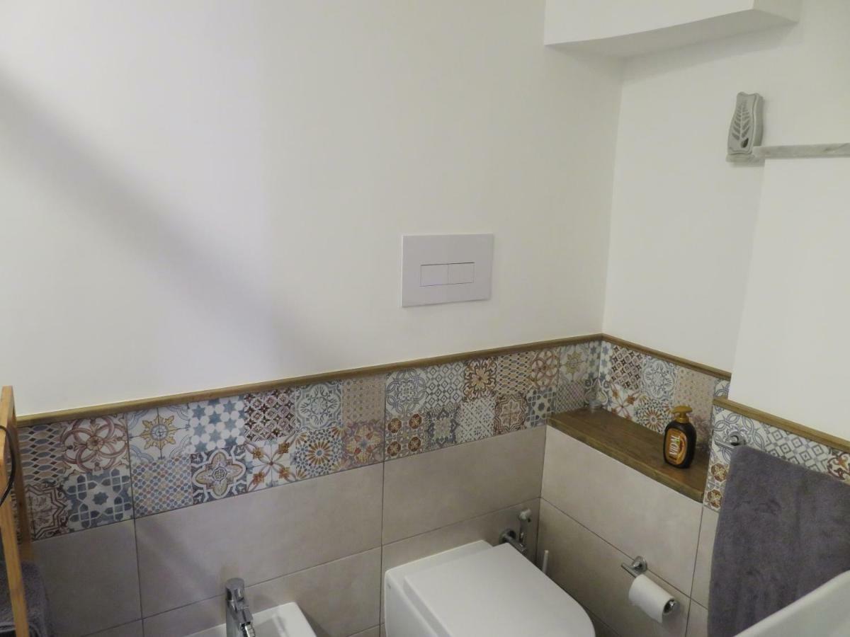 Napoli Suite Toledo 10 Ngoại thất bức ảnh